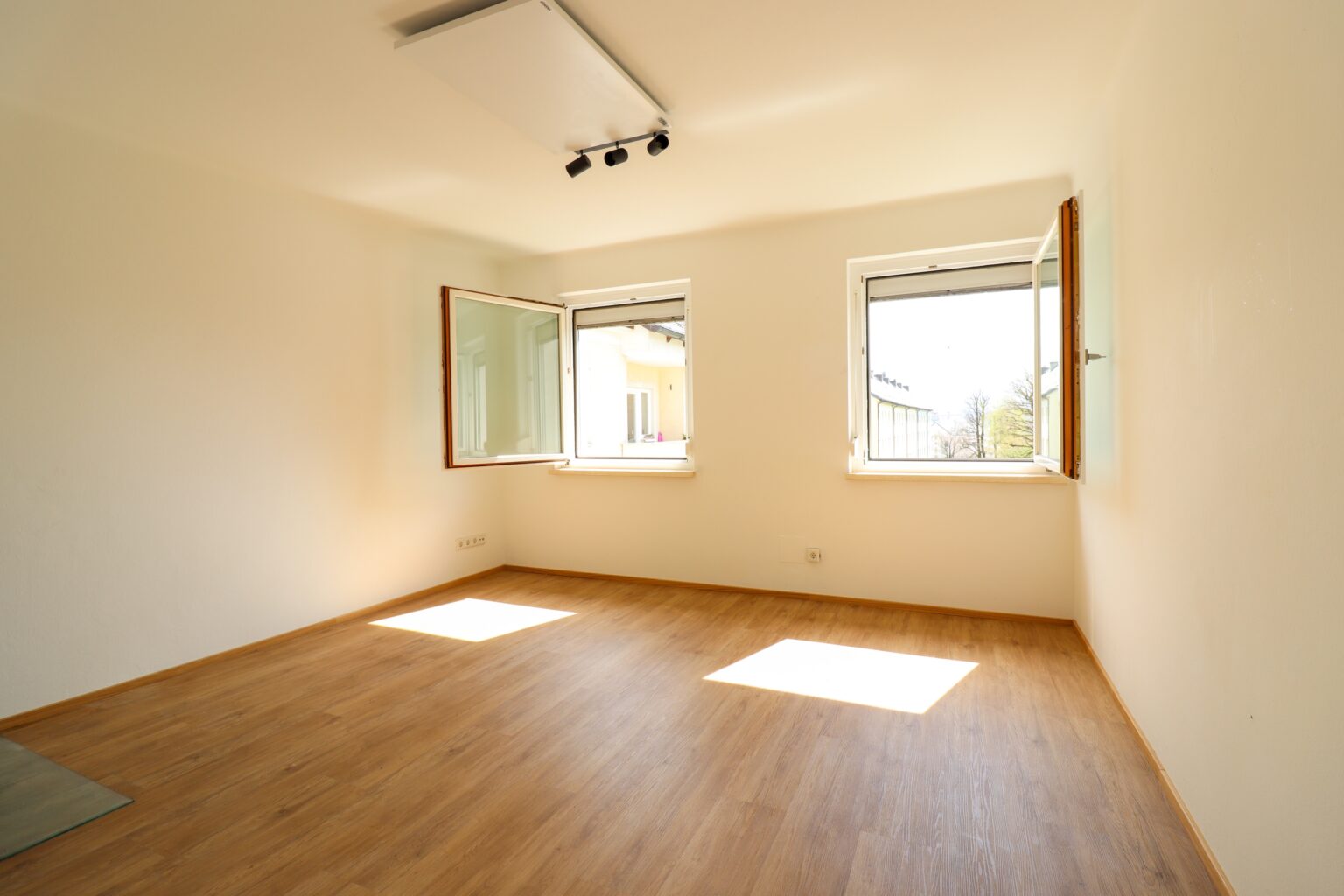 53946AE7-FB80-4271-B19E-9CFDC17EDE1F Kopie