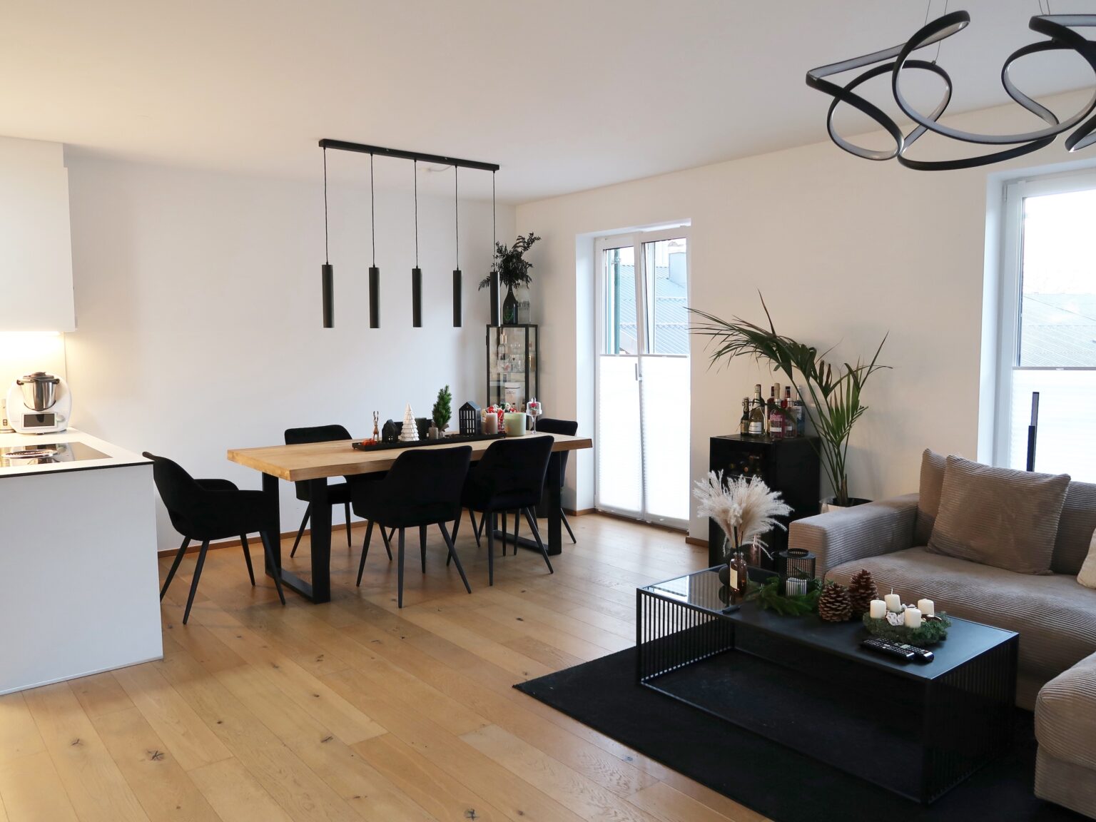 Wohn-Koch-Essbereich